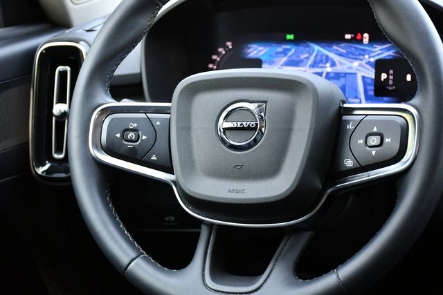 2024 Volvo XC40 B5 Core
