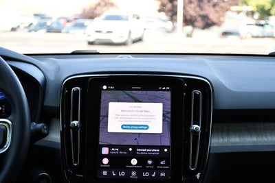 2024 Volvo XC40 B5 Core