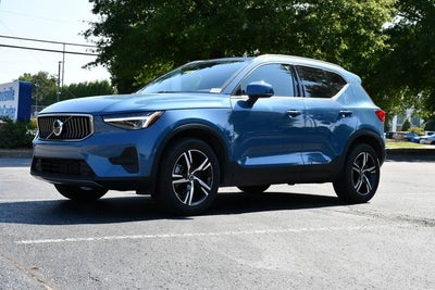 2024 Volvo XC40 B5 Core