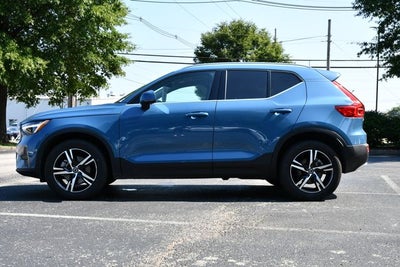 2024 Volvo XC40 B5 Core