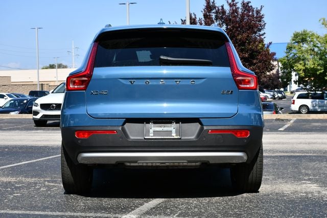 2024 Volvo XC40 B5 Core