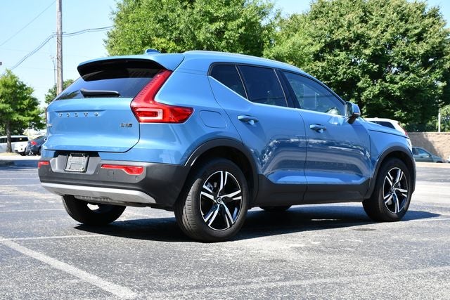 2024 Volvo XC40 B5 Core