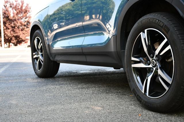 2024 Volvo XC40 B5 Core