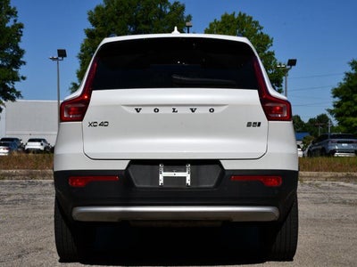 2023 Volvo XC40 B5 Plus Bright Theme