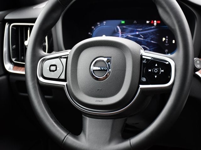 2025 Volvo V60 Cross Country B5 Plus