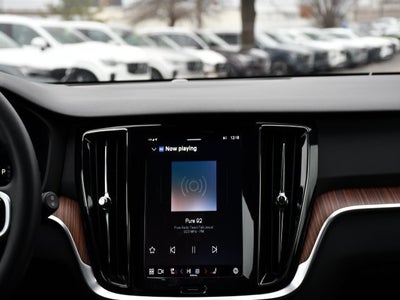 2025 Volvo V60 Cross Country B5 Plus