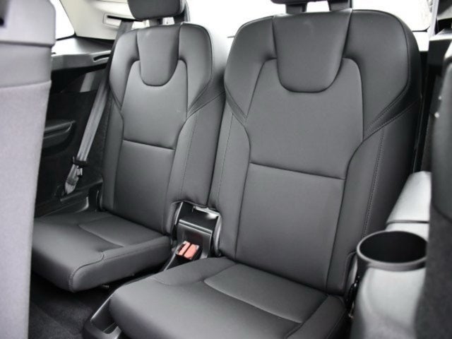 2025 Volvo XC90 B5 Plus 2025.5