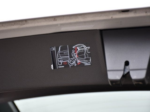 2025 Volvo XC90 B5 Plus 2025.5