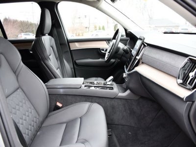 2025 Volvo XC90 B5 Plus 2025.5