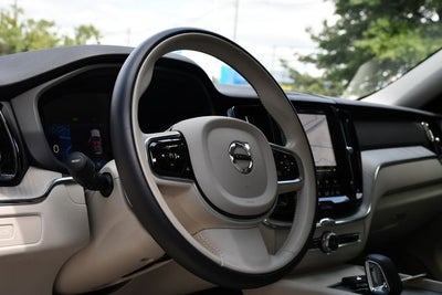 2025 Volvo XC60 B5 Plus