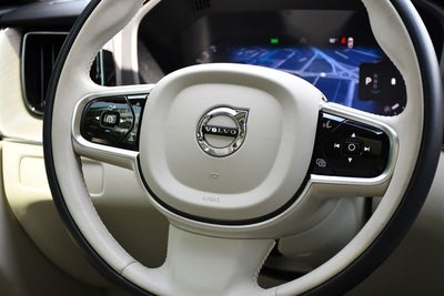 2025 Volvo XC60 B5 Plus