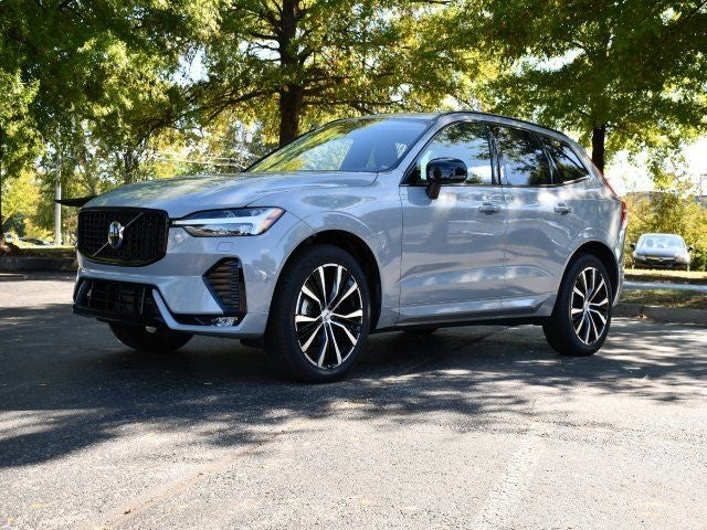 2025 Volvo XC60 B5 Plus