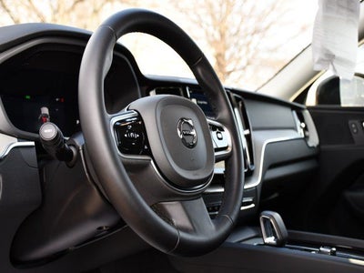 2025 Volvo XC60 B5 Plus