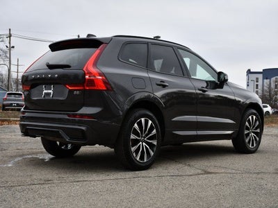 2025 Volvo XC60 B5 Plus