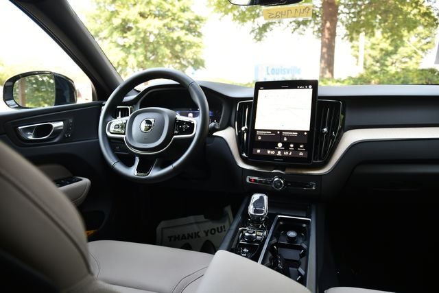 2026 Volvo XC60 B5 Plus
