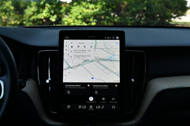 2026 Volvo XC60 B5 Plus