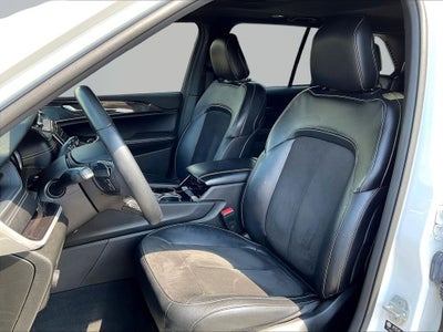 2022 Jeep Grand Cherokee Altitude
