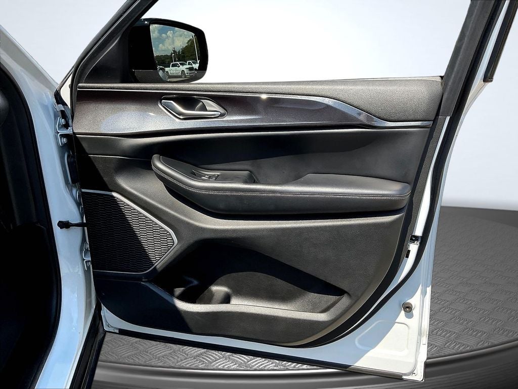 2022 Jeep Grand Cherokee Altitude