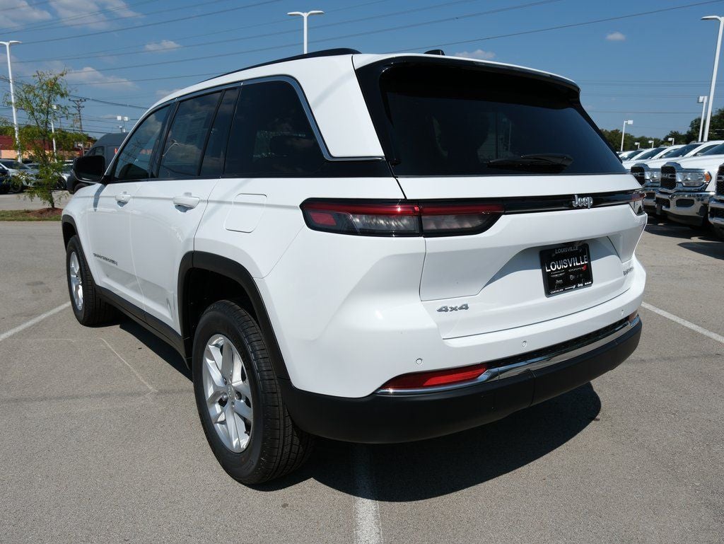 2025 Jeep Grand Cherokee Laredo