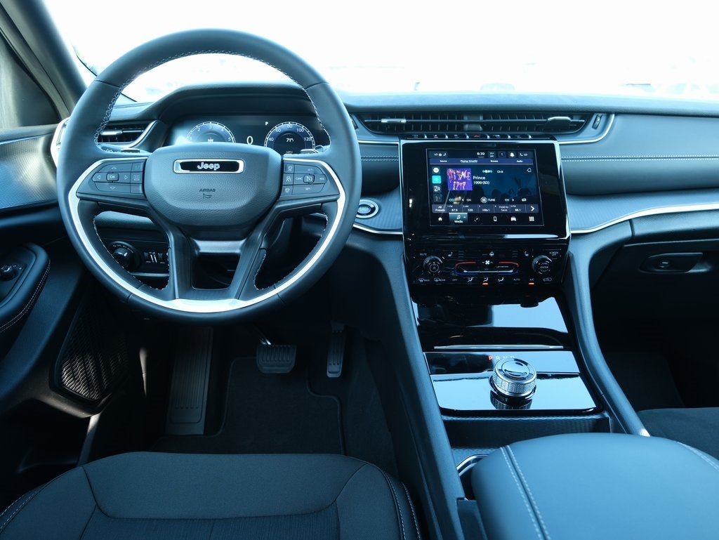 2025 Jeep Grand Cherokee Laredo X