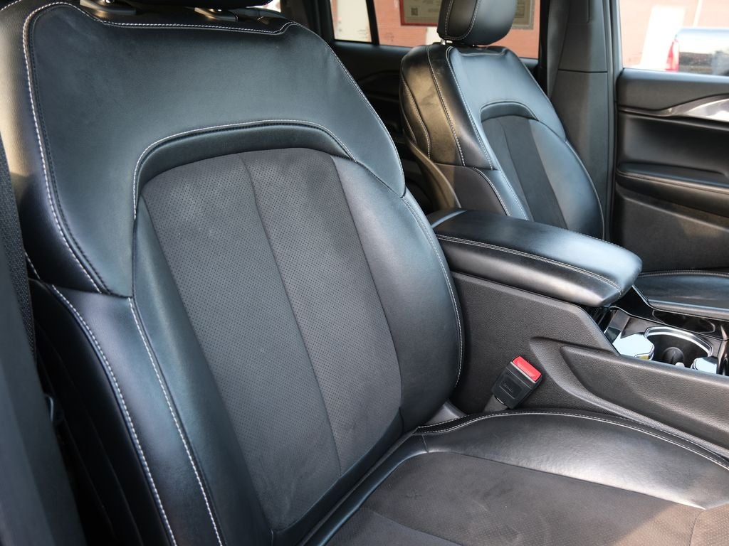 2022 Jeep Grand Cherokee Altitude