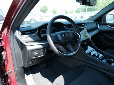 2025 Jeep Grand Cherokee Laredo X