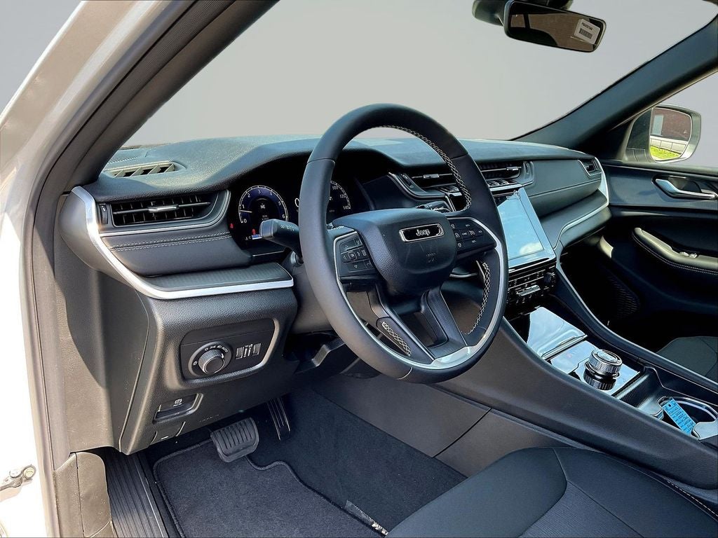 2026 Jeep Grand Cherokee Laredo X