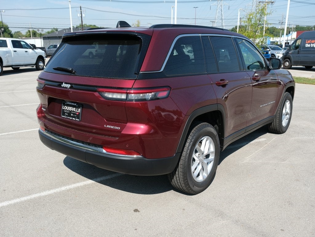 2025 Jeep Grand Cherokee Laredo