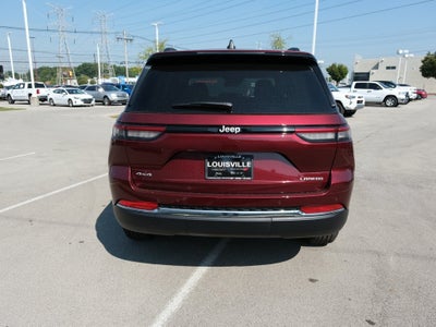 2025 Jeep Grand Cherokee Laredo