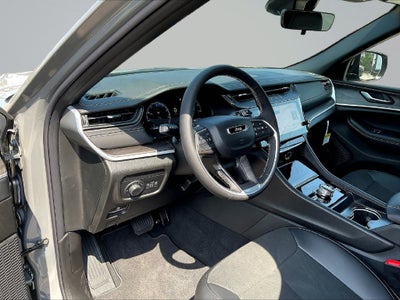 2027 Jeep Grand Cherokee Altitude