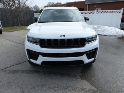 2026 Jeep Grand Cherokee Laredo Altitude