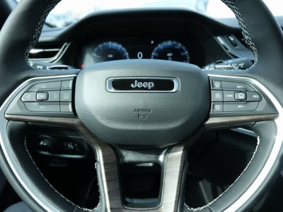 2026 Jeep Grand Cherokee Laredo Altitude