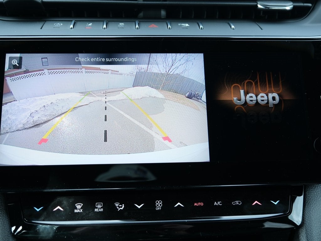 2026 Jeep Grand Cherokee Laredo Altitude