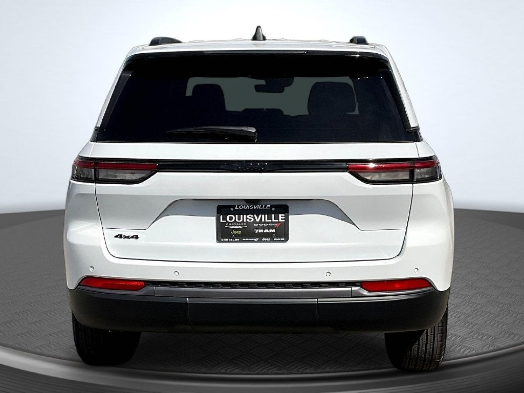 2027 Jeep Grand Cherokee Altitude