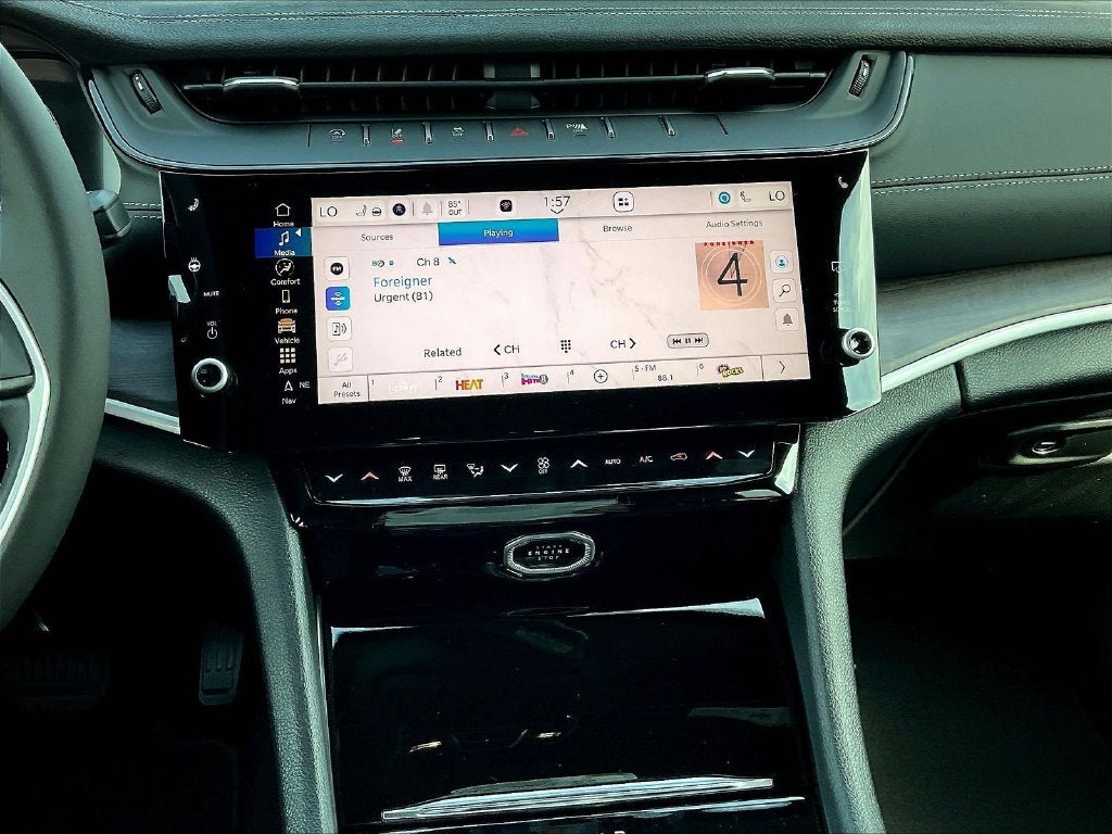 2027 Jeep Grand Cherokee Altitude
