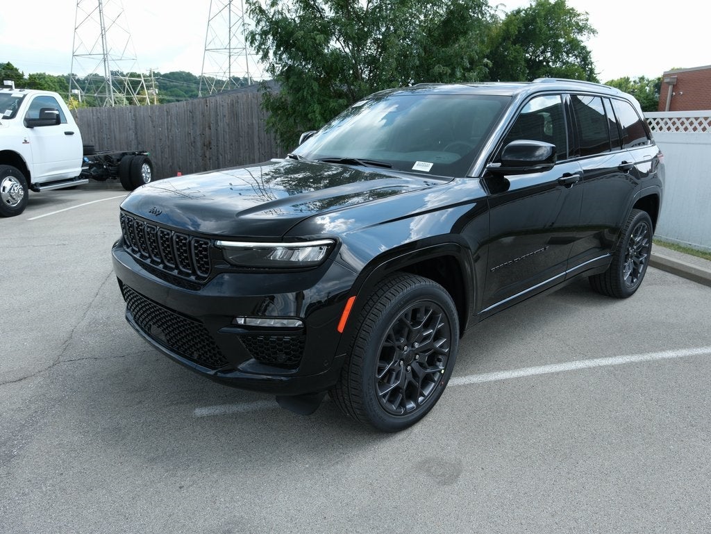 2025 Jeep Grand Cherokee Summit