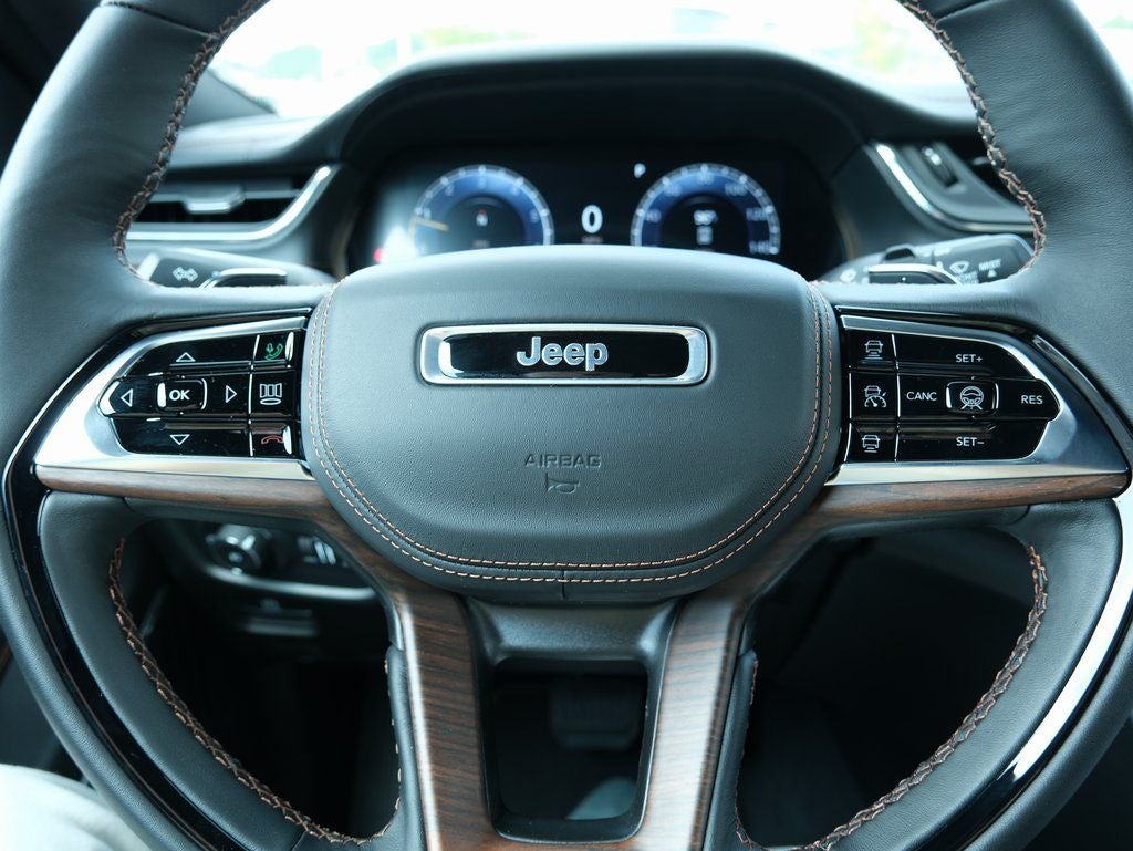 2025 Jeep Grand Cherokee Summit