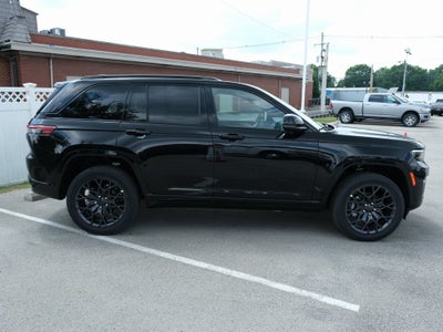 2025 Jeep Grand Cherokee Summit