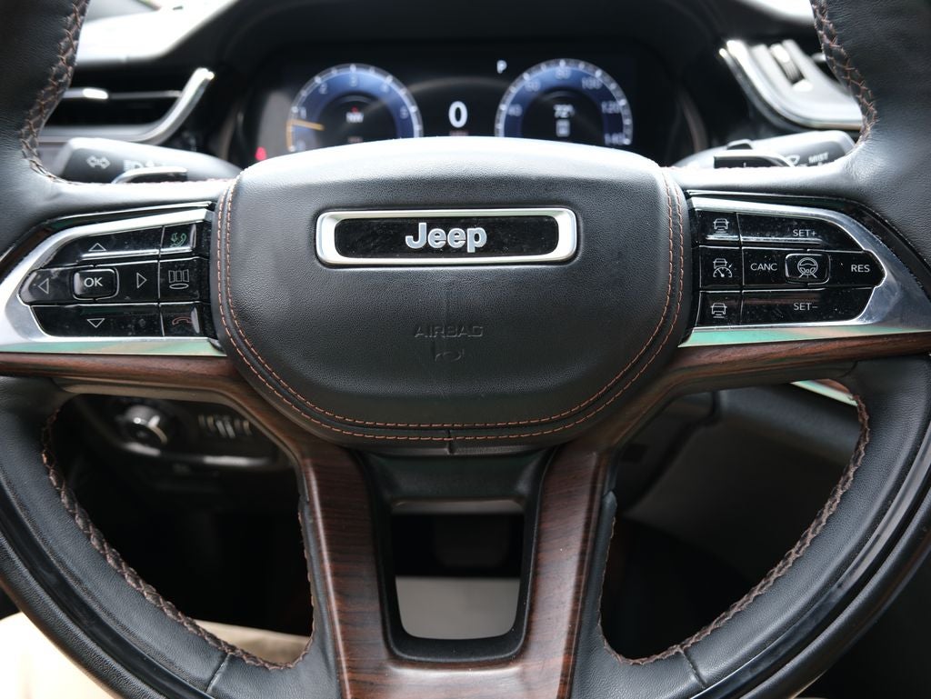 2023 Jeep Grand Cherokee Summit