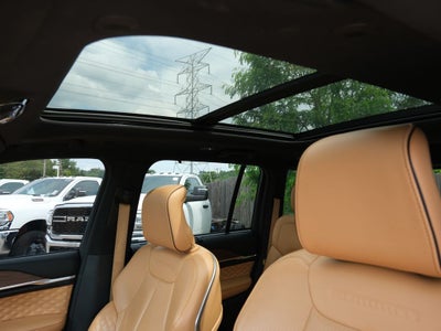 2023 Jeep Grand Cherokee Summit
