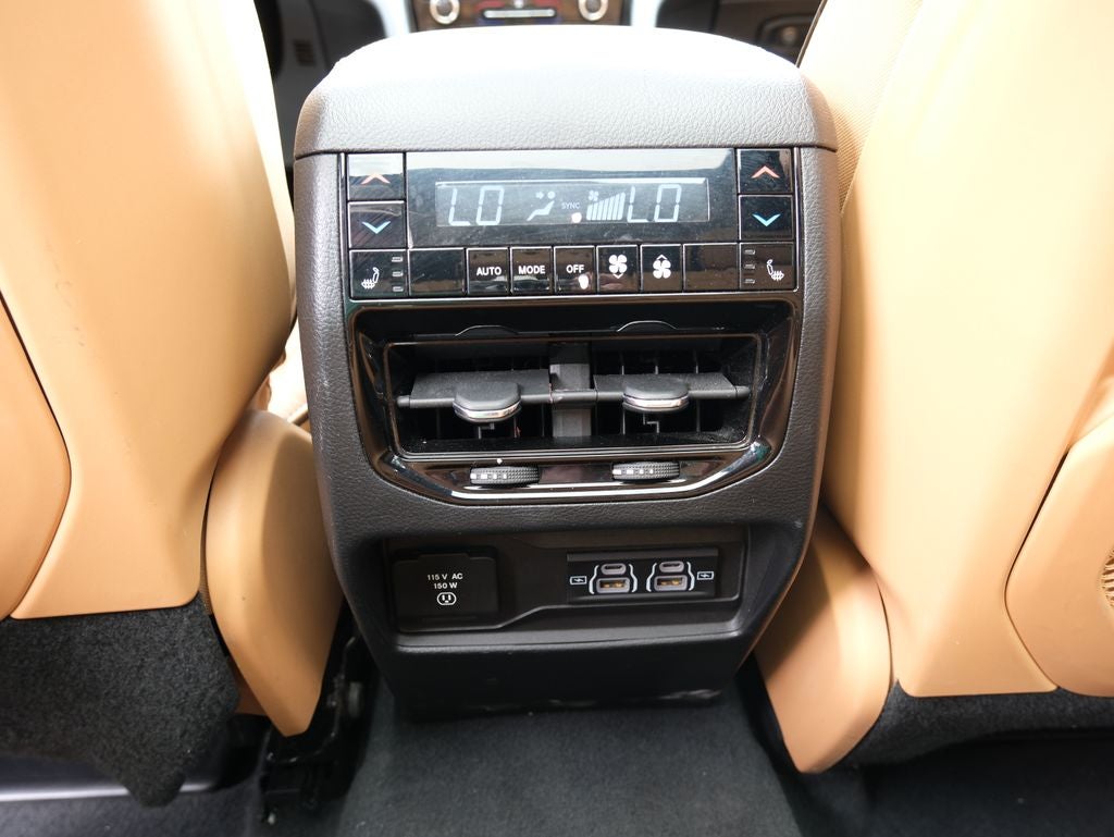 2023 Jeep Grand Cherokee Summit