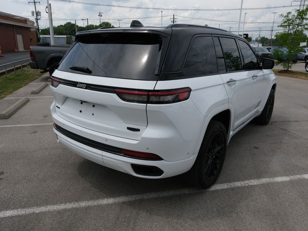2023 Jeep Grand Cherokee Summit