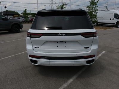 2023 Jeep Grand Cherokee Summit