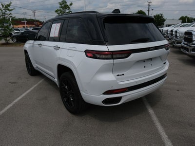 2023 Jeep Grand Cherokee Summit