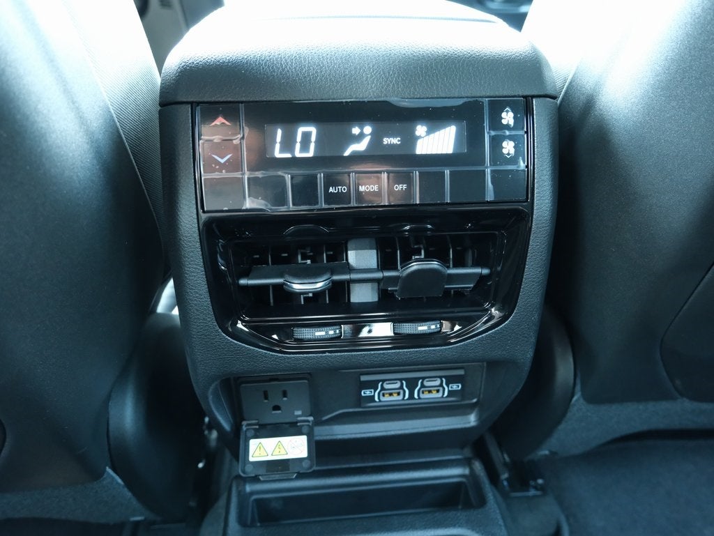 2025 Jeep Grand Cherokee L Laredo X