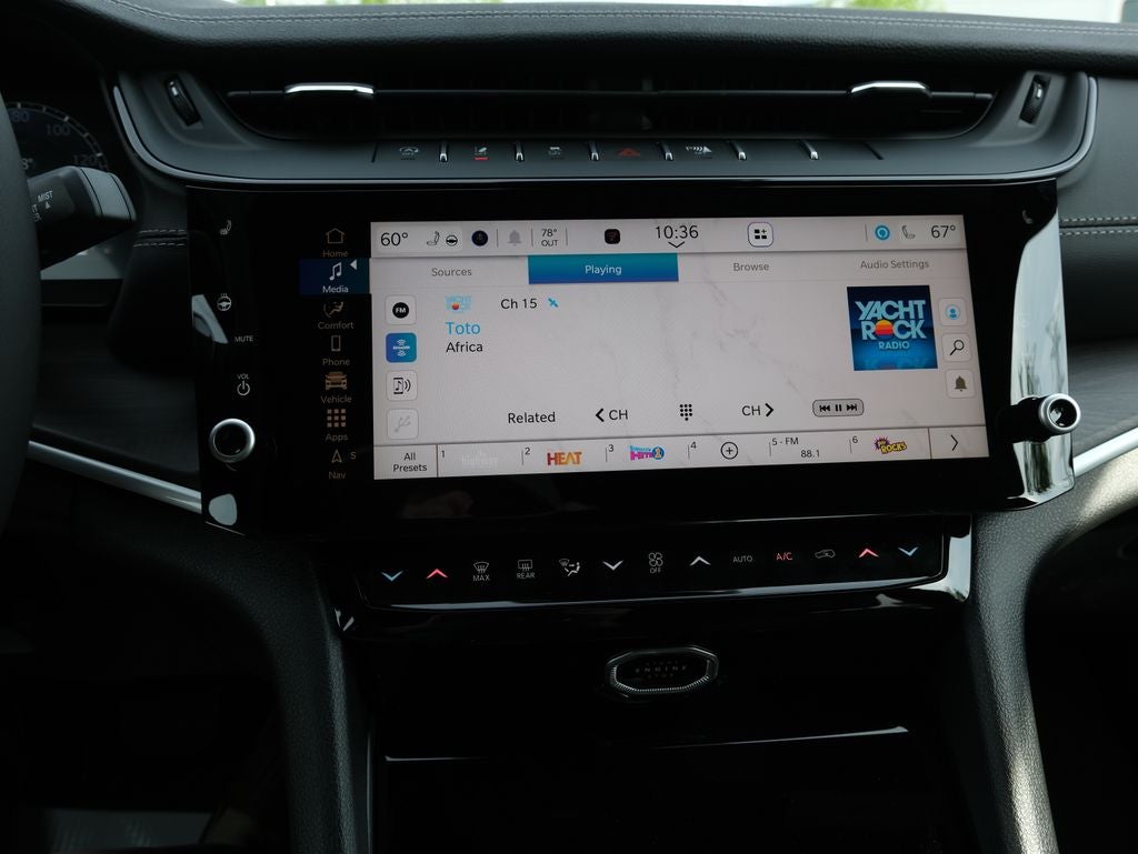 2026 Jeep Grand Cherokee L Laredo