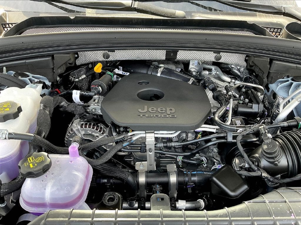 2027 Jeep Grand Cherokee L Laredo Altitude
