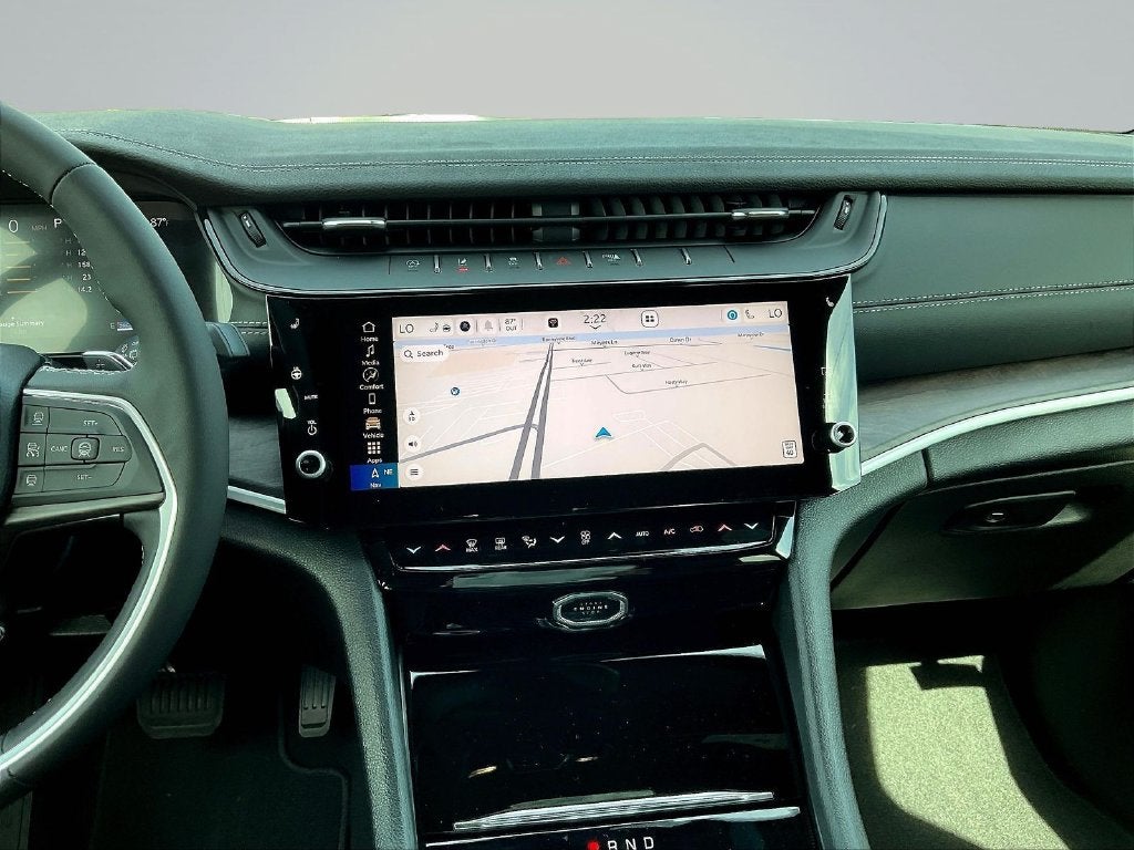 2027 Jeep Grand Cherokee L Laredo Altitude
