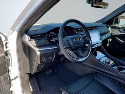 2027 Jeep Grand Cherokee L Limited Altitude