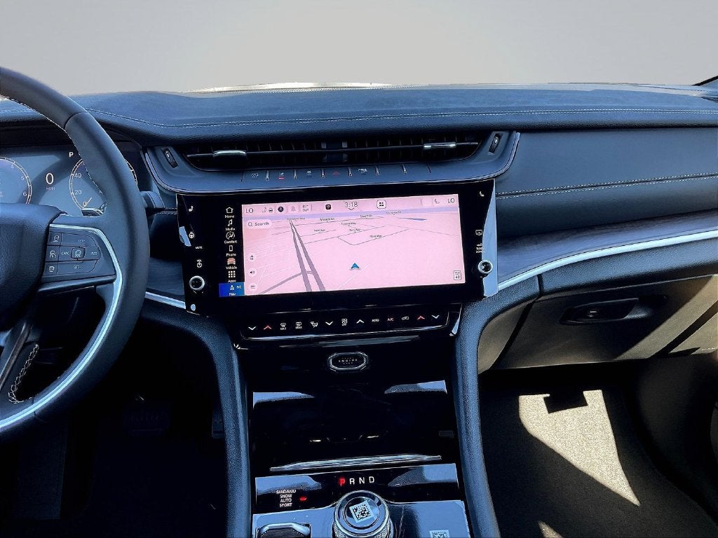 2027 Jeep Grand Cherokee L Limited Altitude